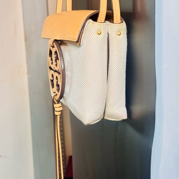 Tory Burch Tan and Cream Crossbody Bag - Picture 4 of 8